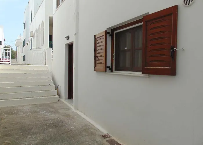 Eleni's Place Naxos City