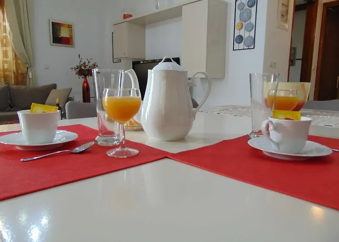 Eleni's Place Apartamento *