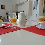 Eleni's Place דירה *