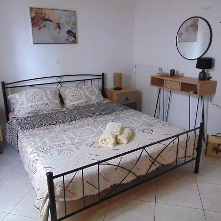Apartamento Eleni's Place
