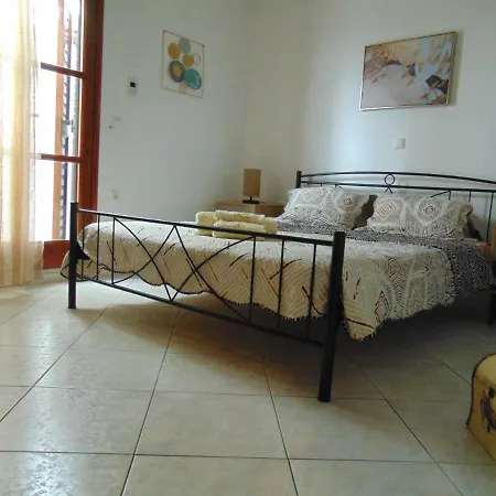 Eleni's Place Apartment Naxos City